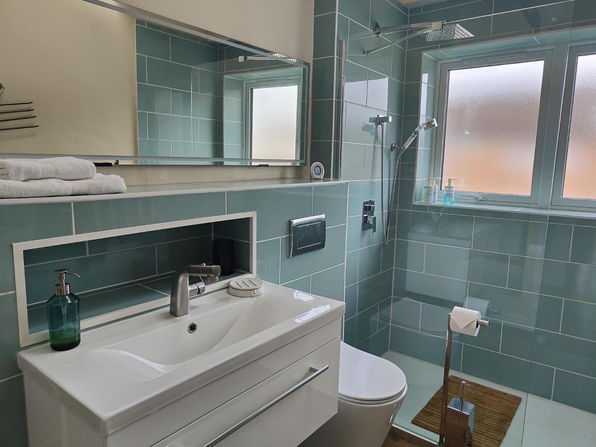 Clifton House O2 & Excel Rooms With Private Bathroom And Breakfast Option Londra Esterno foto